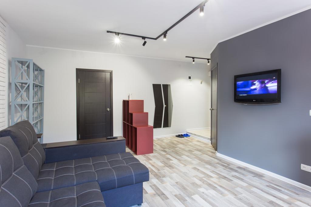 Loft Apartment Near Botanical Garden Charkiv Esterno foto